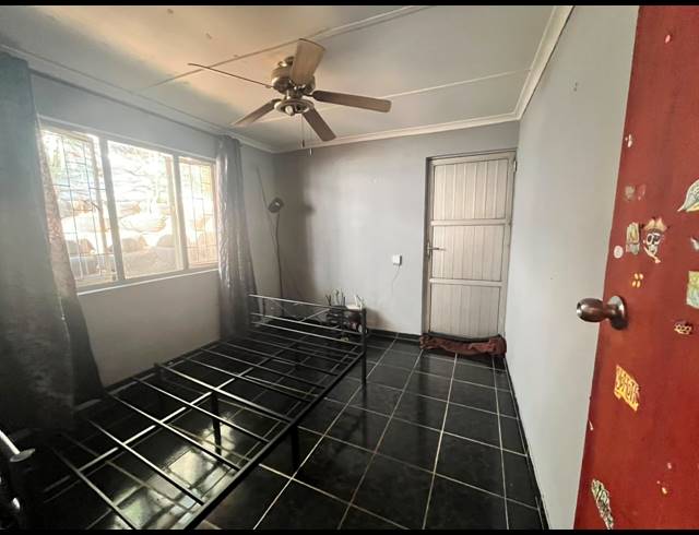 3 BEDROOM HOUSE FOR SALE IN BLUFF